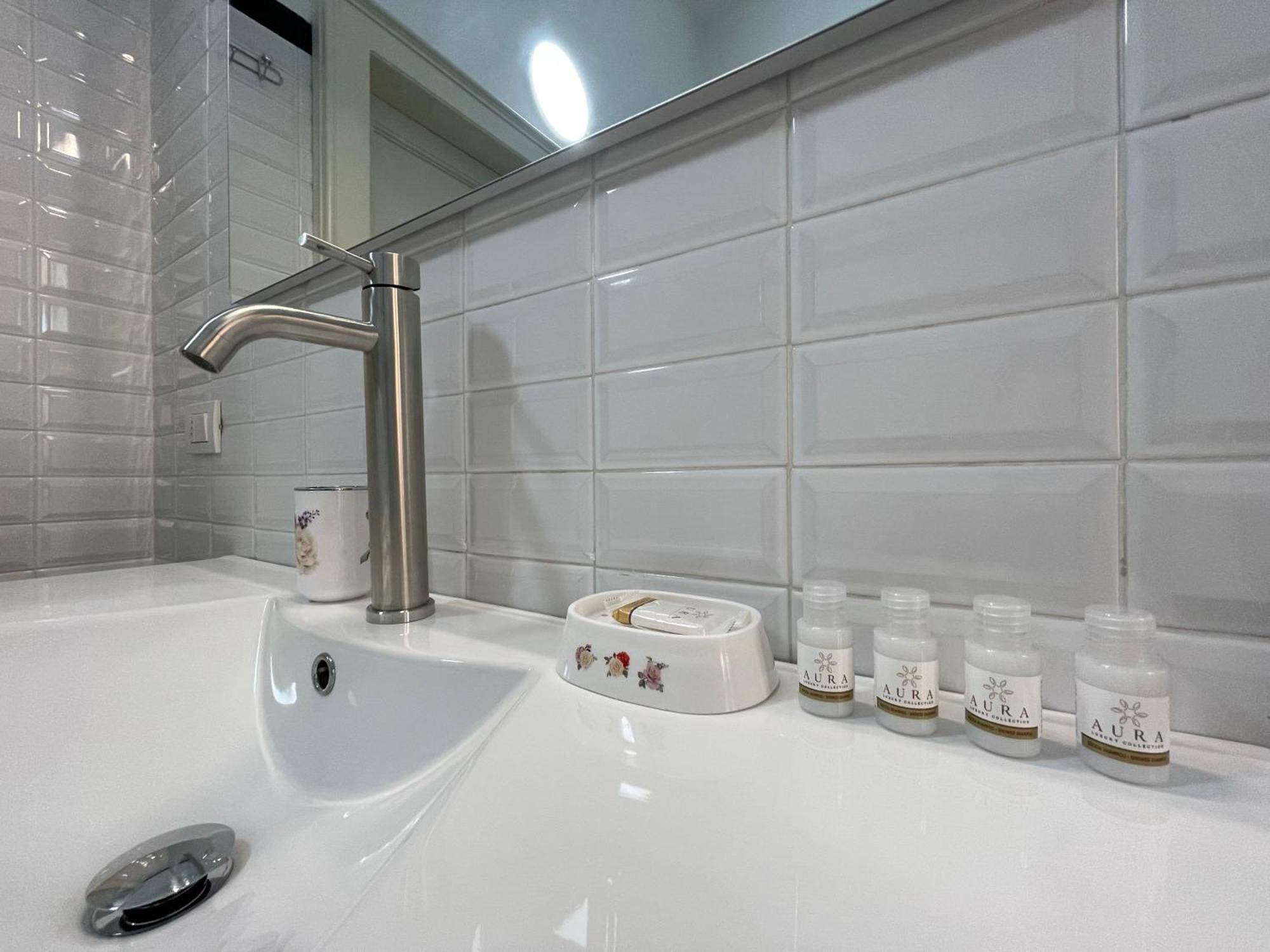 Bg Central Royal Suite Con Parcheggio - Vista Citta Alta Bergamo Exterior foto